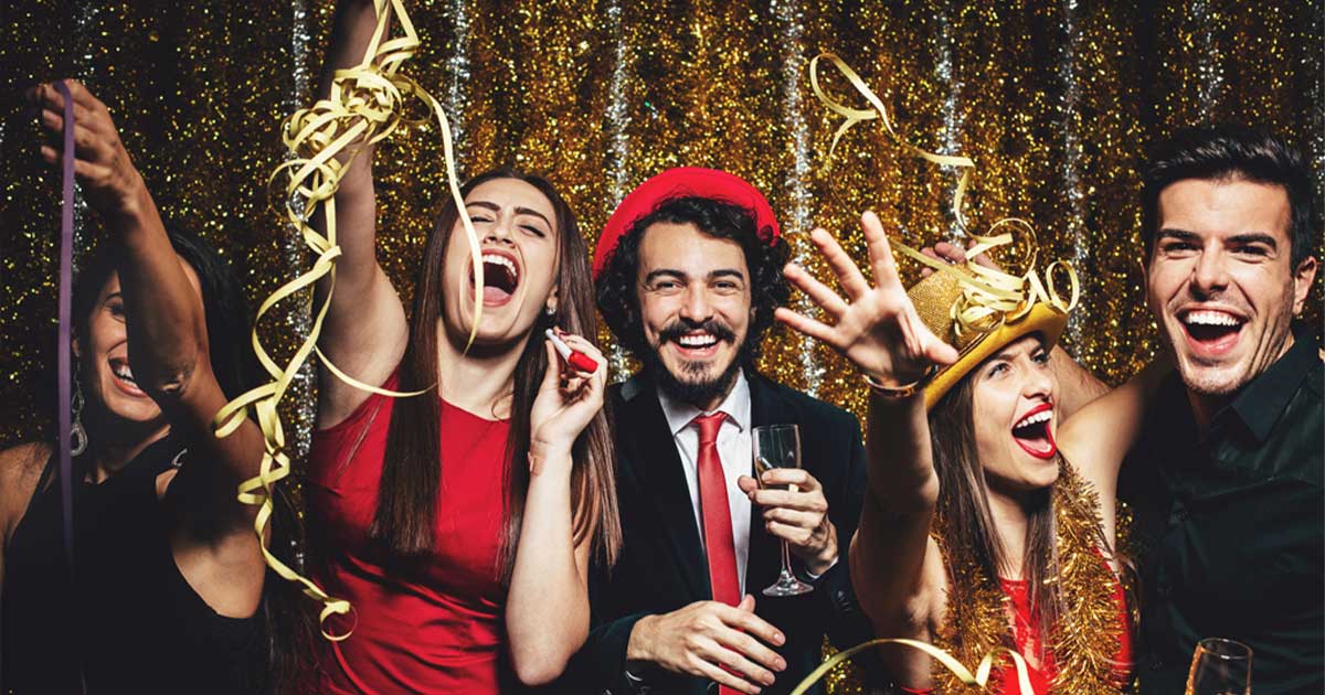 You are currently viewing Everything You Need to Know About Organizing a New Year’s Eve Party