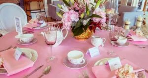 Read more about the article Tablescaping Trials: Exploring the Latest in Table Decor Trends