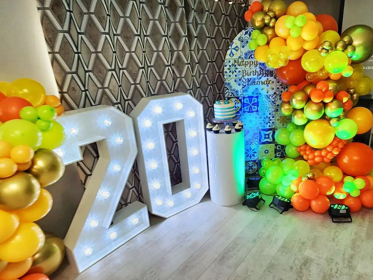 Read more about the article The Top 11 Unmissable Themes for Your Next Signature Party