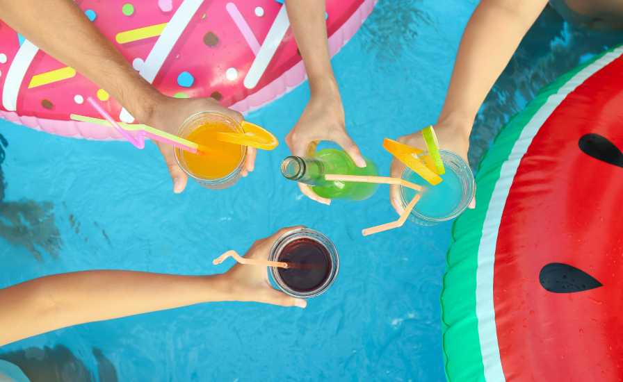 Swimming pool party themes