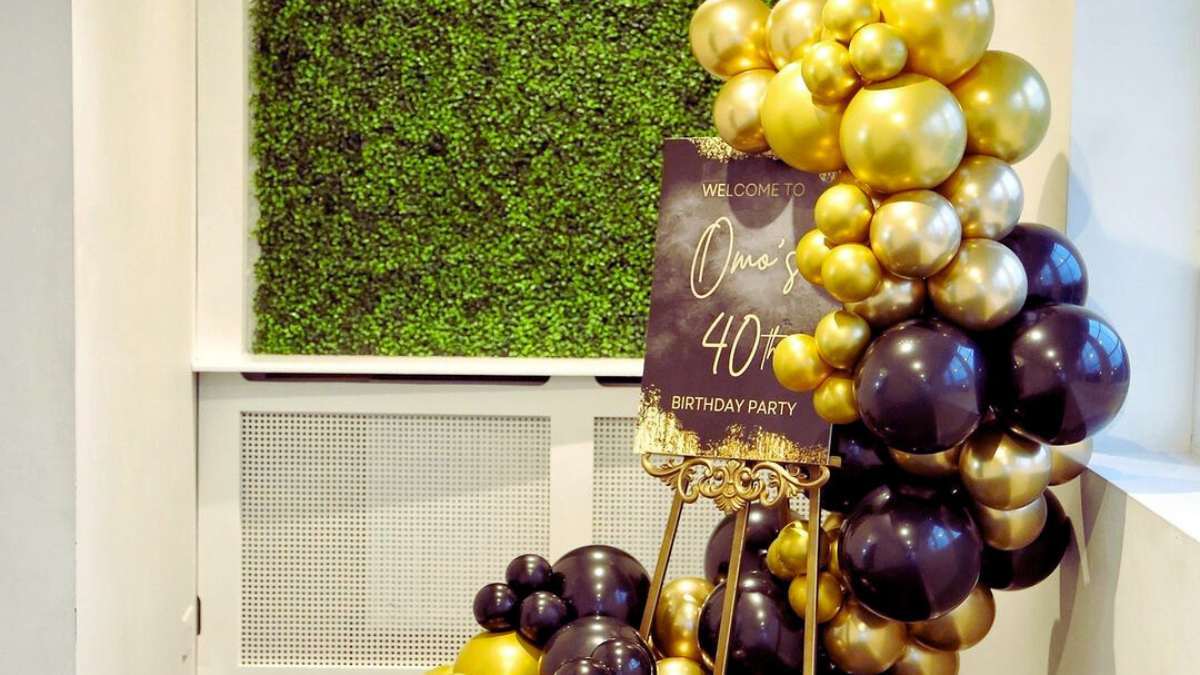 You are currently viewing Engage And Entertain | Social Media Party Ideas For Your Next Event In The Uk