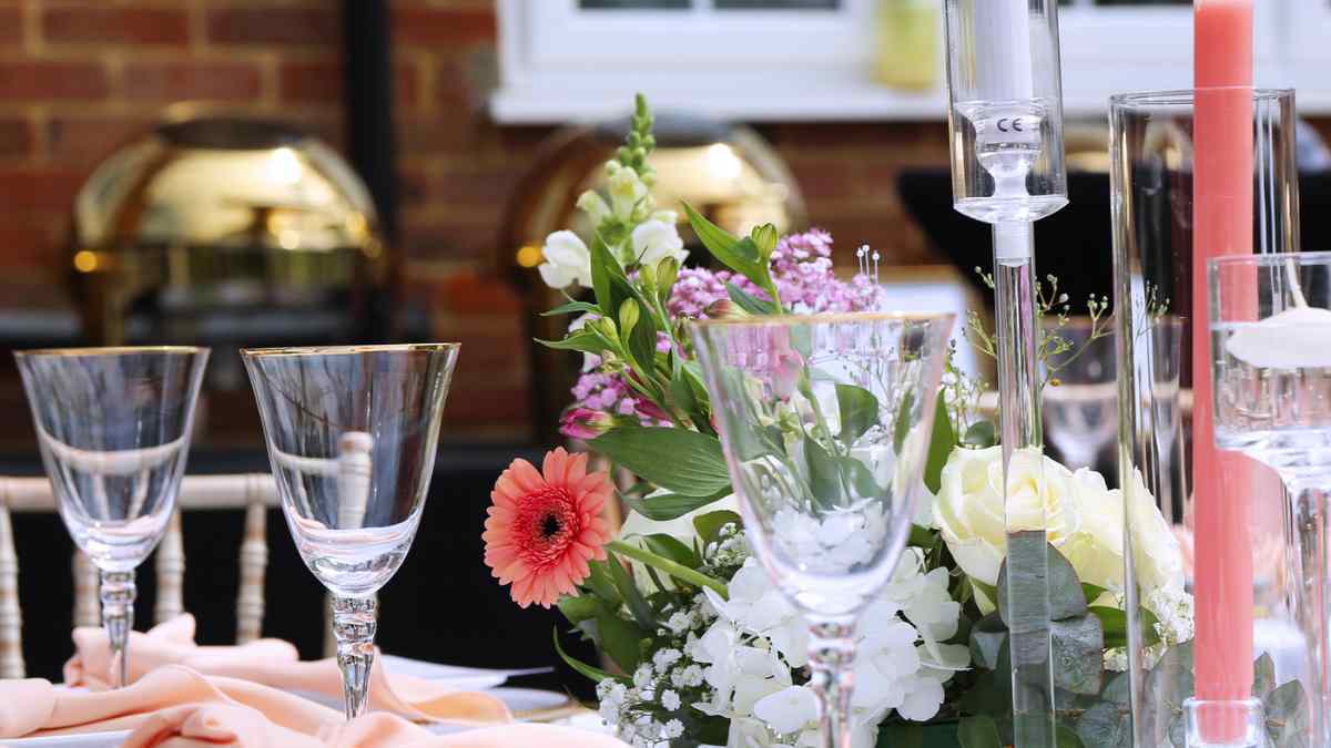 Read more about the article Office Party Theme Ideas For UK: Transform Your Workspace For A Memorable Day