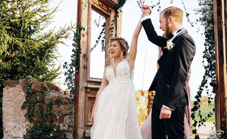 You are currently viewing Prop Hire For Weddings: Unique Ideas To Personalise Your Day