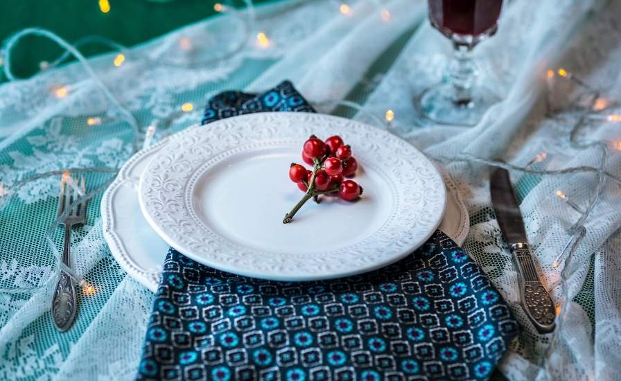 Winter-Themed Table Settings 
